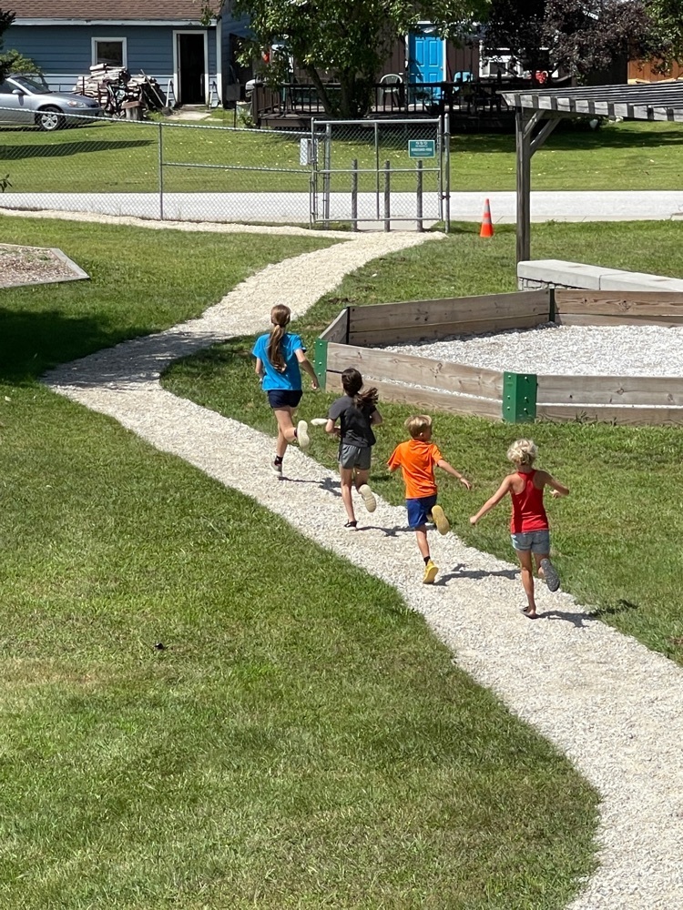 4 Children Running